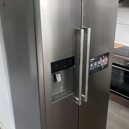 Schoene Am Rot-weiss Stadion E04 Und E01 埃森