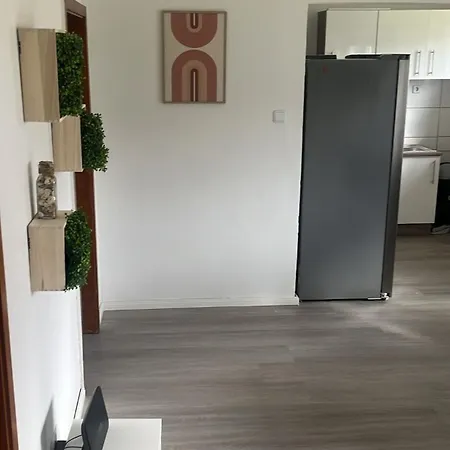 Daire Schoene Am Rot-weiss Stadion E01 Bis E04 *