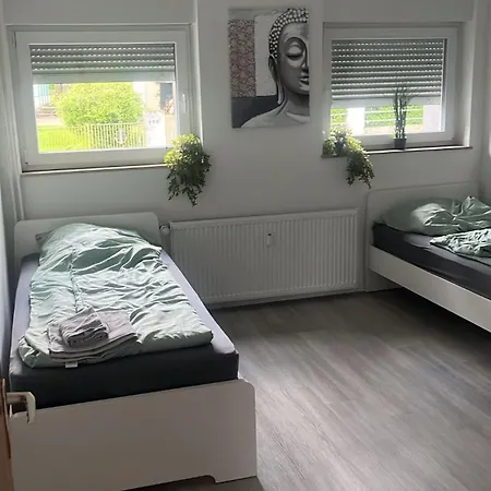 Schoene Am Rot-weiss Stadion E04 Und E01 埃森