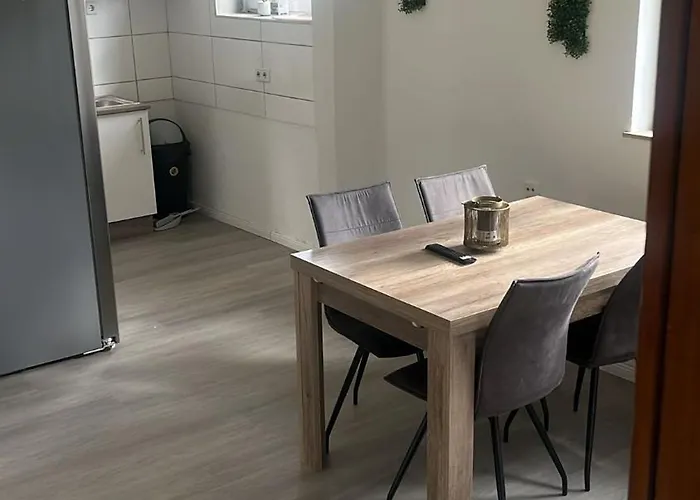 Schoene Am Rot-weiss Stadion E04 Und E01 公寓 埃森