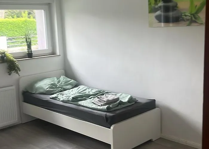 Schoene Am Rot-weiss Stadion E04 Und E01 *