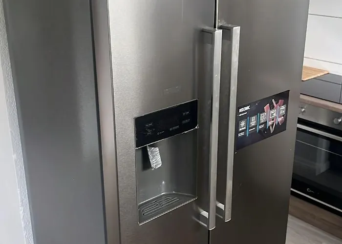 Schoene Am Rot-weiss Stadion E04 Und E01 埃森