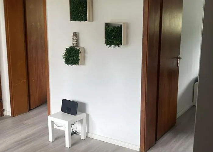 Schoene Am Rot-weiss Stadion E04 Und E01 * 埃森