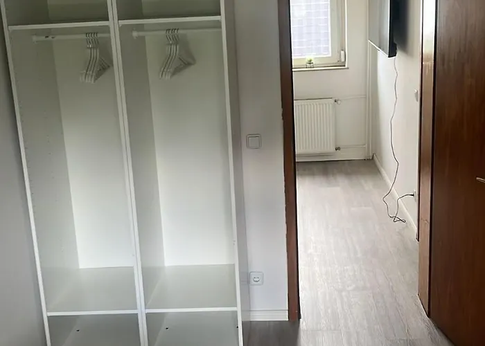 Schoene Am Rot-weiss Stadion E04 Und E01