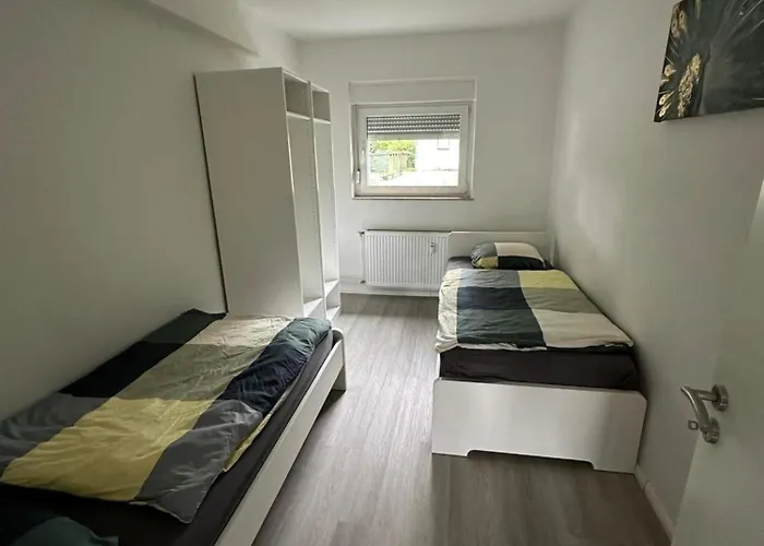 Schoene Am Rot-weiss Stadion E04 Und E01 * Essen